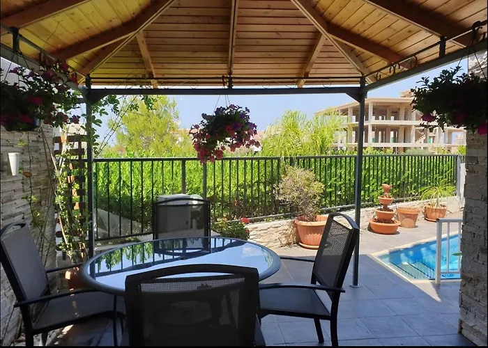 Seana Kapparis With Private Pool Aglantzia